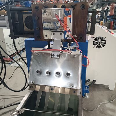 Buen precio Línea de producción de correas de PP certificada ISO9001/2015 con capacidad personalizable y patrones de relieve opcionales En línea