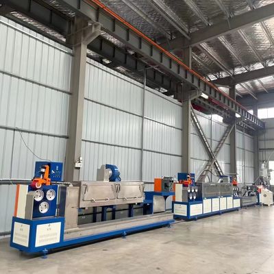 Buen precio Máquina de fabricación de correas de PP de doble tornillo 38CrMoAlA tornillo 100-150 kg/h Productividad en línea